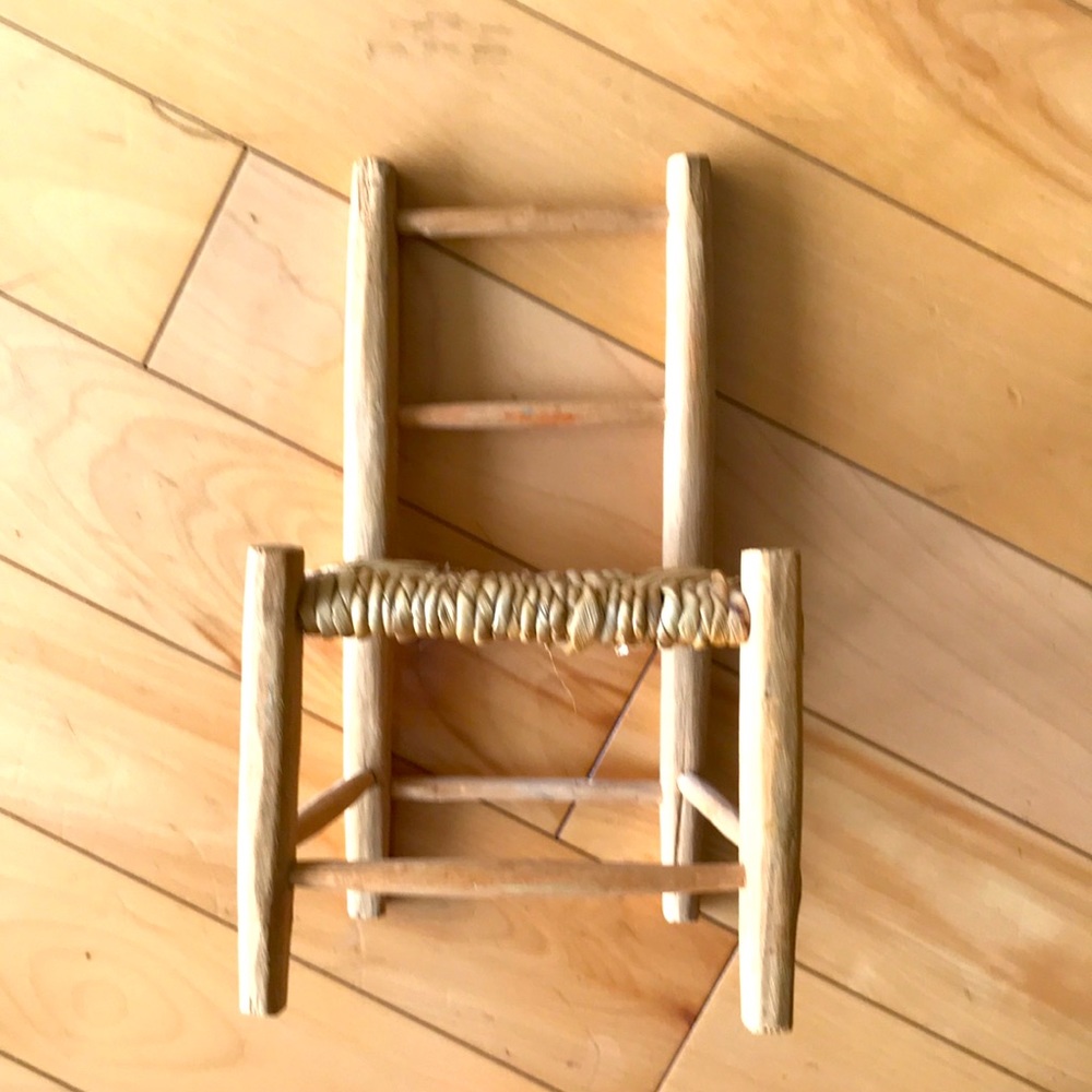 Doll’s Rattan Chair - Picture 3 of 6